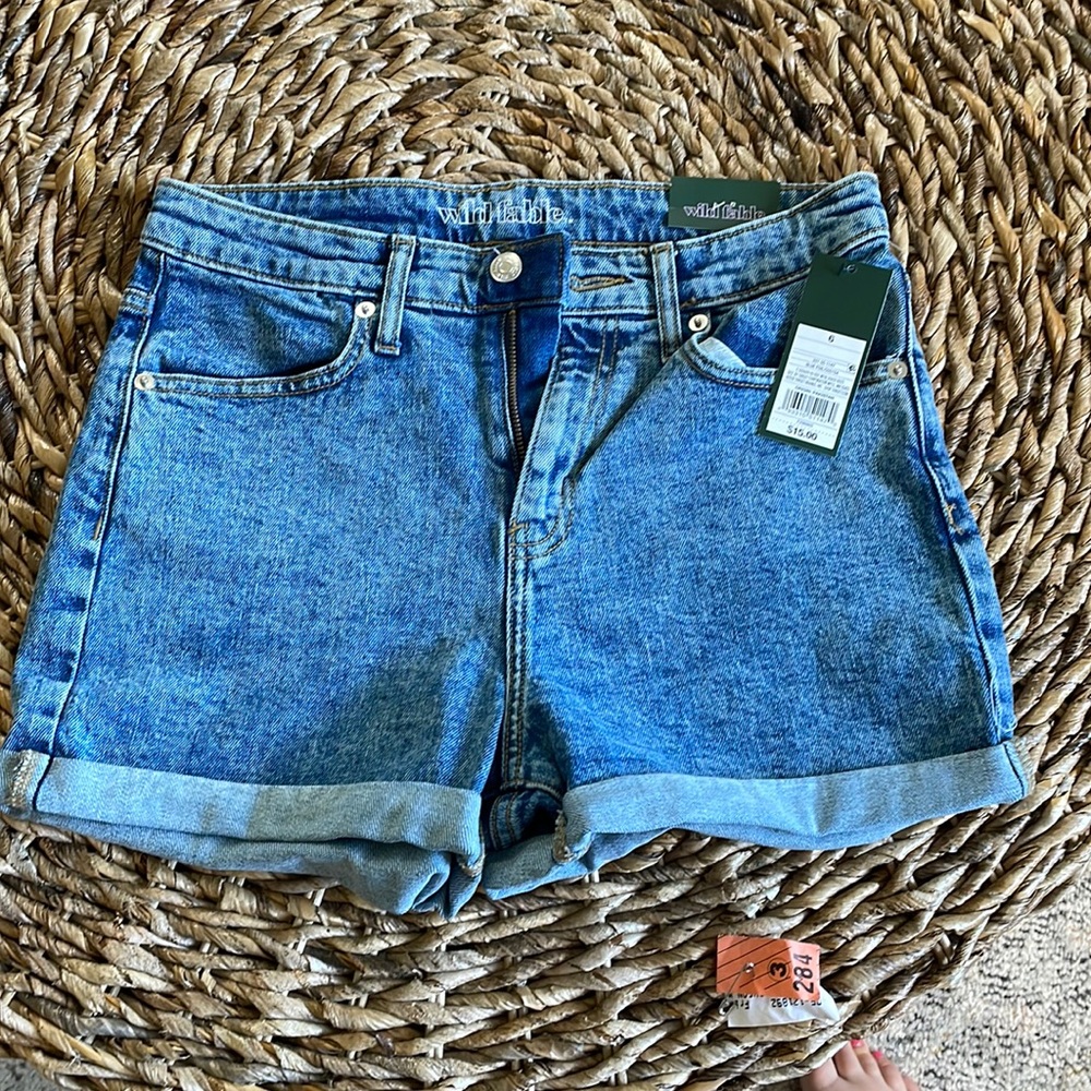 Acid wash jeans